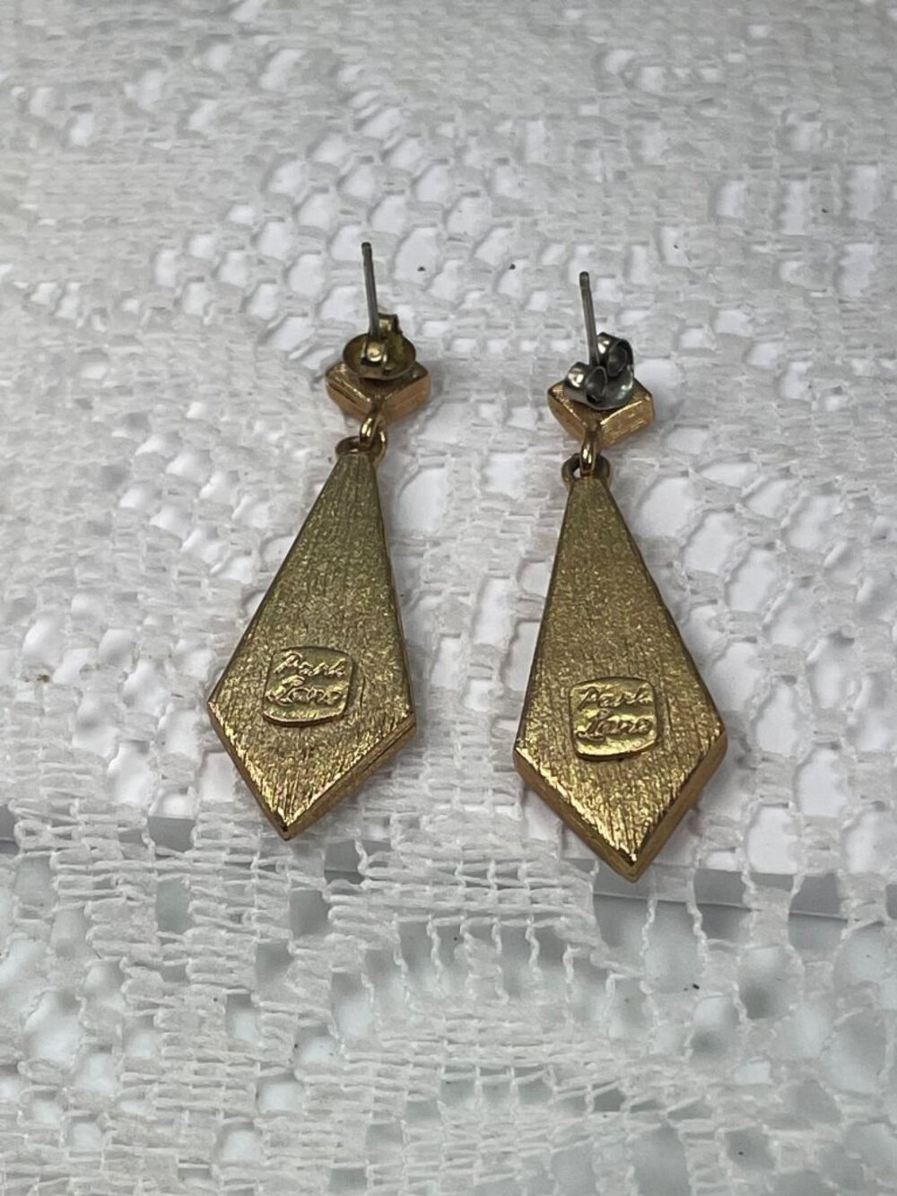 Vintage Park Lane Drop Earrings Gold-Tone Chevron Design Beige & Black Enamel Ge - Picture 11 of 13